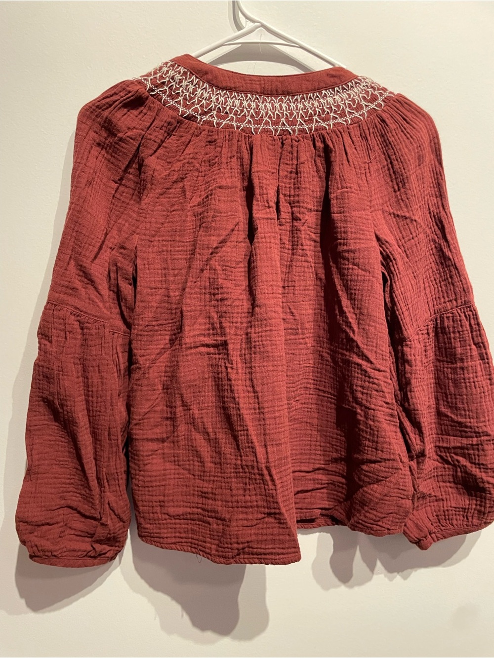 Universal Thread Women's Raglan Long Sleeve Tie-Front Blouse Maroon XS NWT - Picture 4 of 6